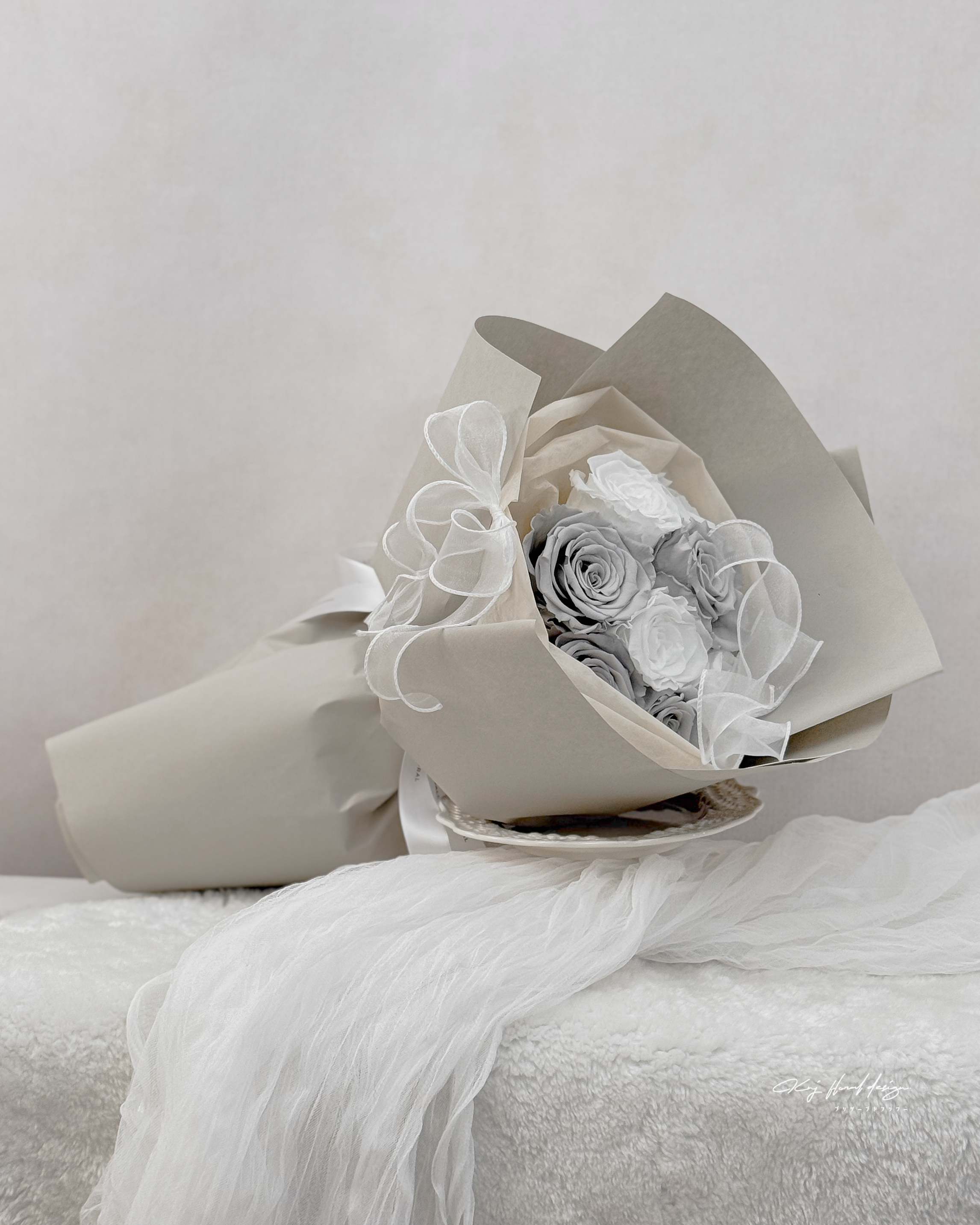 頂級厄瓜多永生玫瑰花束．灰白色