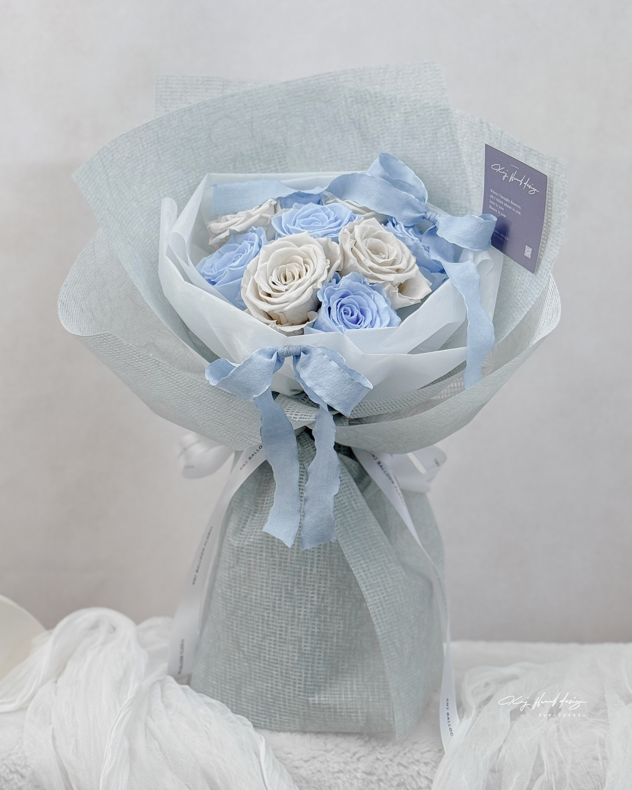 頂級厄瓜多永生玫瑰花束．米藍色