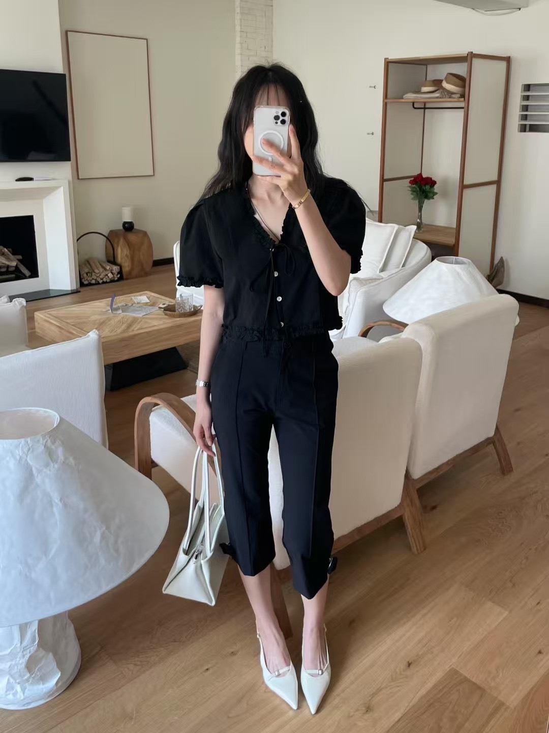 黑色七分花朵別針褲