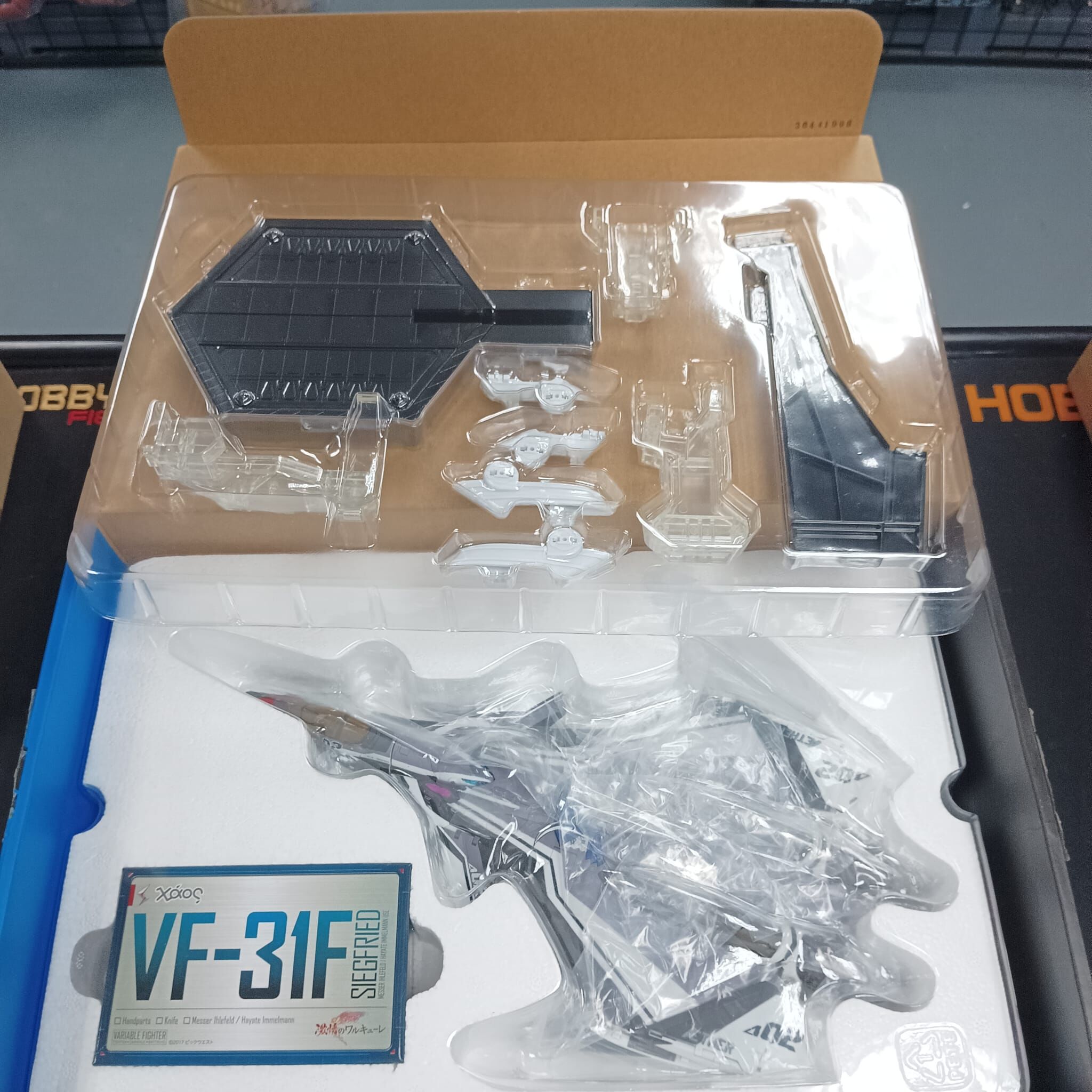 寄賣-Bandai 超合金DX Macross Delta VF31F