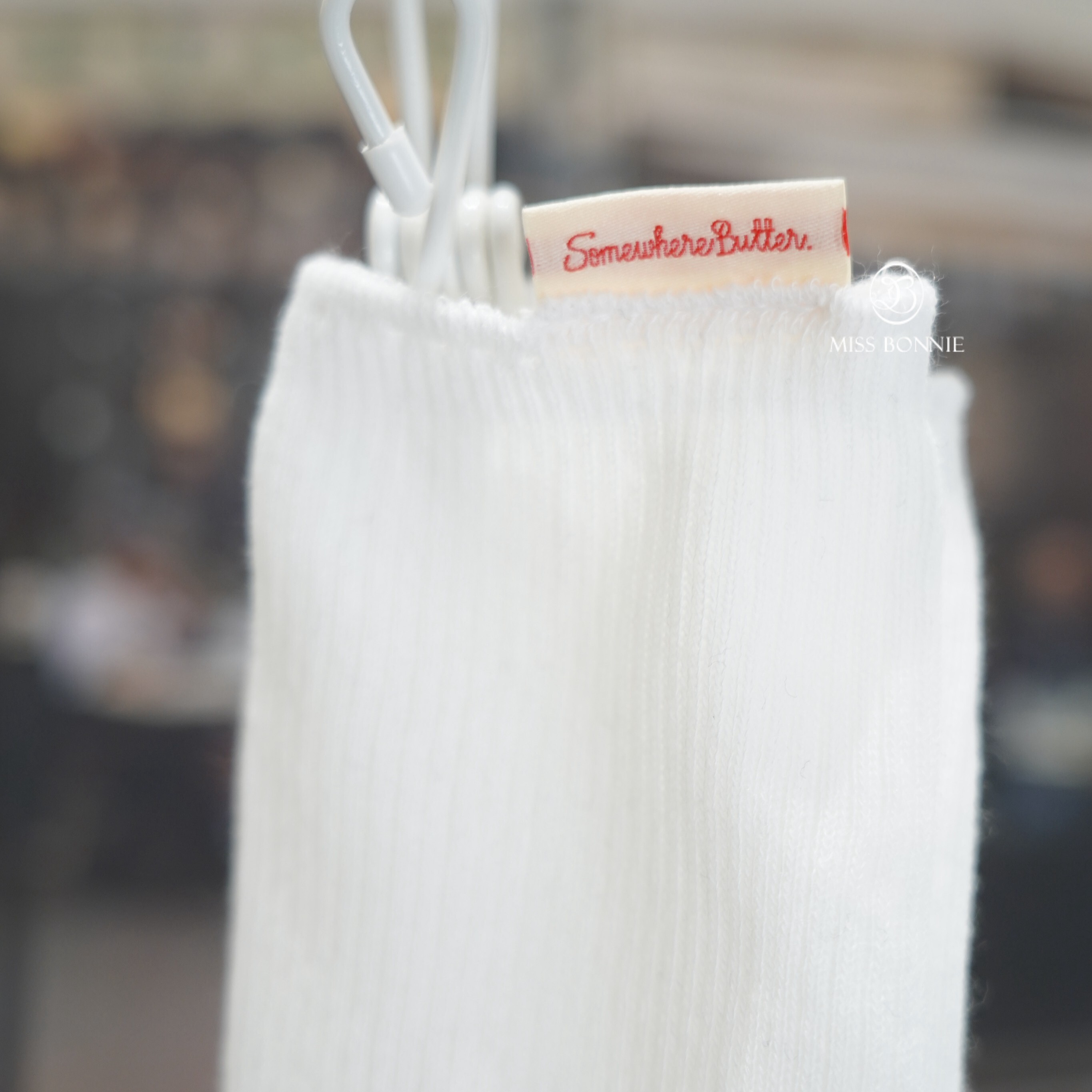 SOMEWHERE BUTTER LOGO小標襪子(共3色)