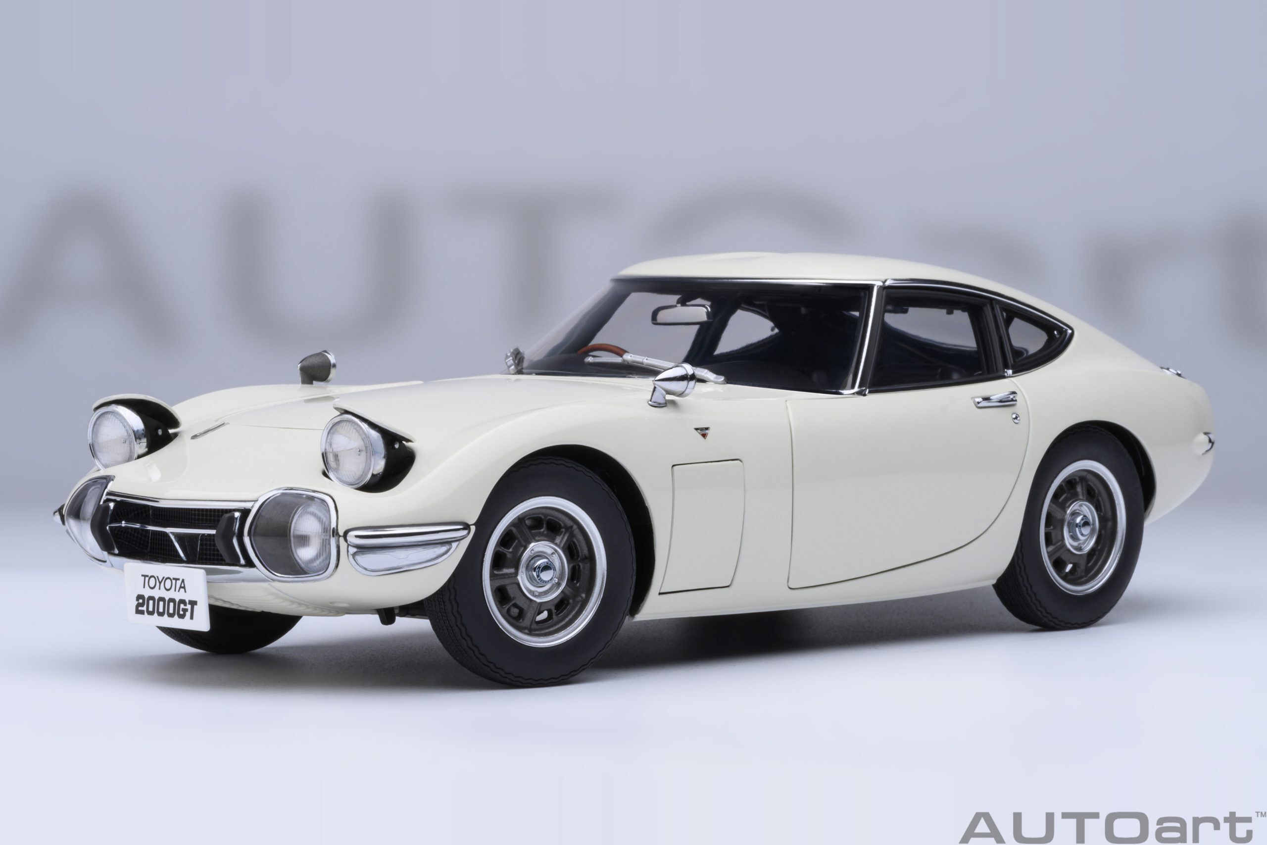 1/18 AUTOART Toyota 2000GT 1967 (White) (79546)