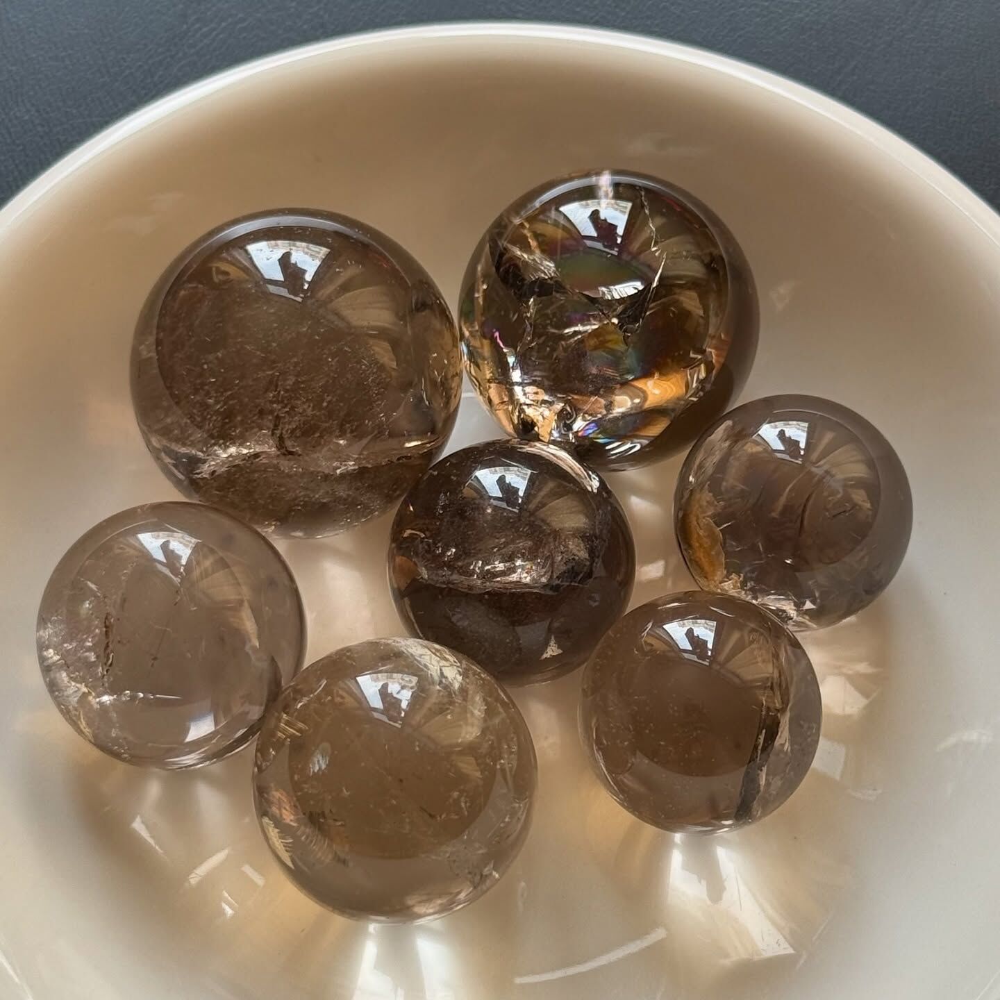 [原石] 爆彩茶晶 水晶球 兩種尺寸 18mm、20mm