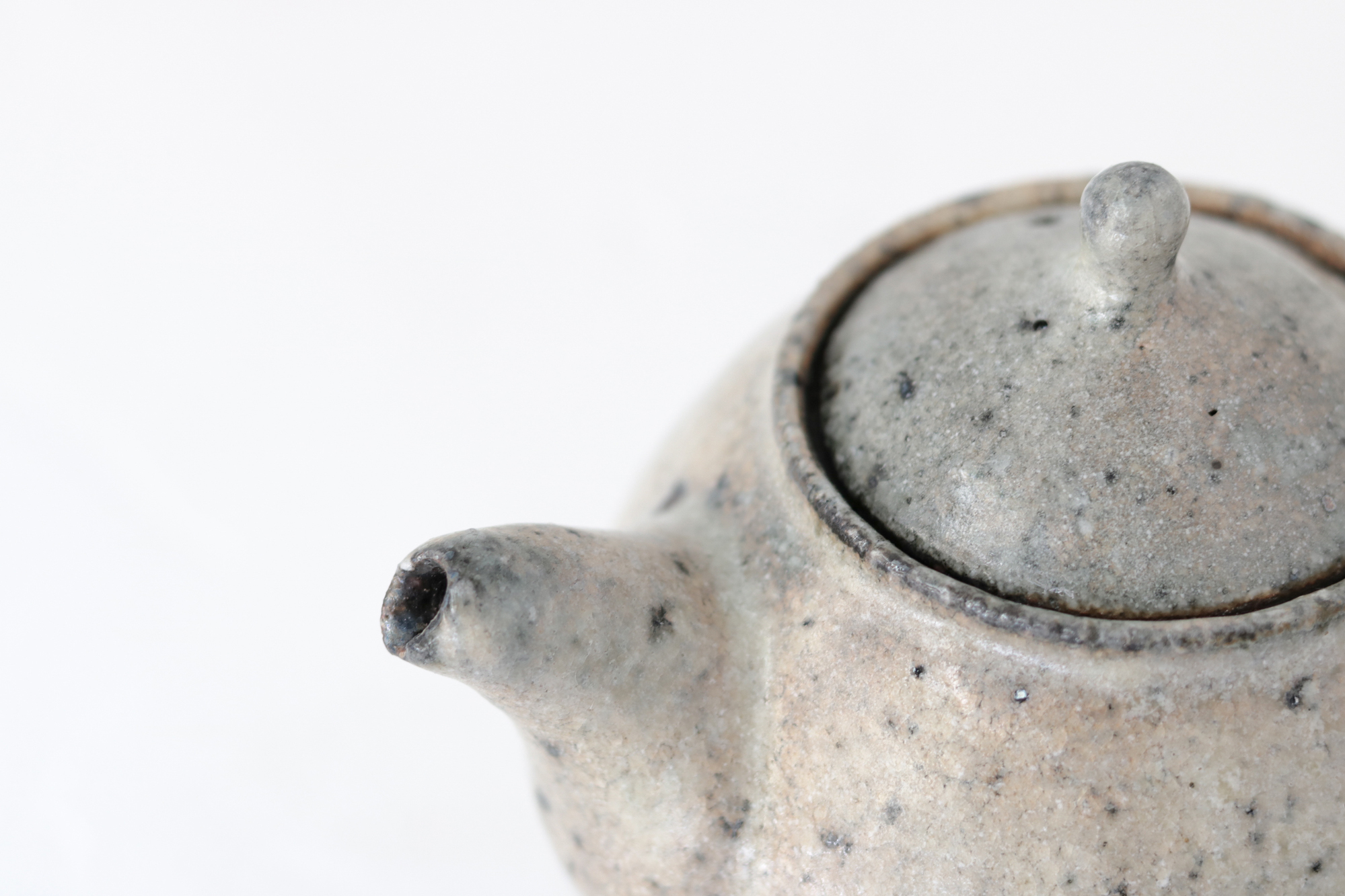 +g 八田亨-對州壺(L)