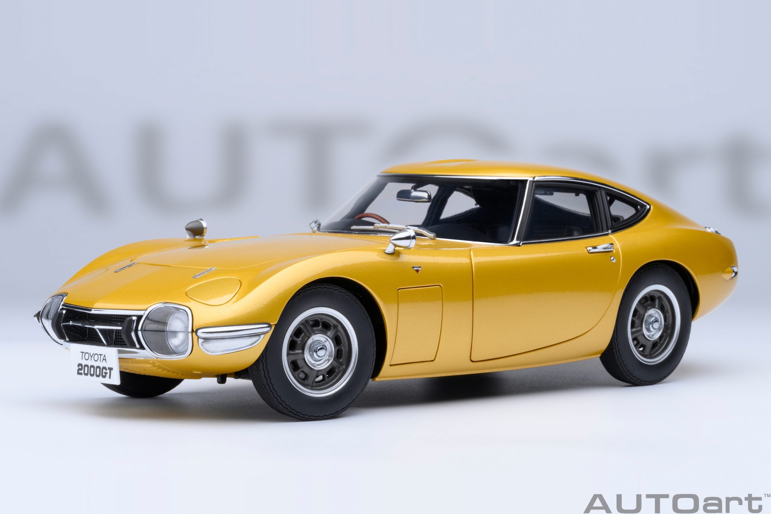 1/18 AUTOART Toyota 2000GT 1967 (Gold) (79549)
