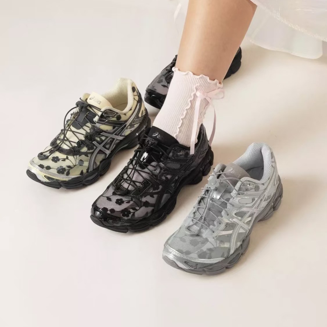 Cecilie Bahnsen x ASICS GEL-CUMULUS 16 花卉 黑色 灰色 奶油黃 聯名款 復古休閒鞋 1203A762-020-001-750