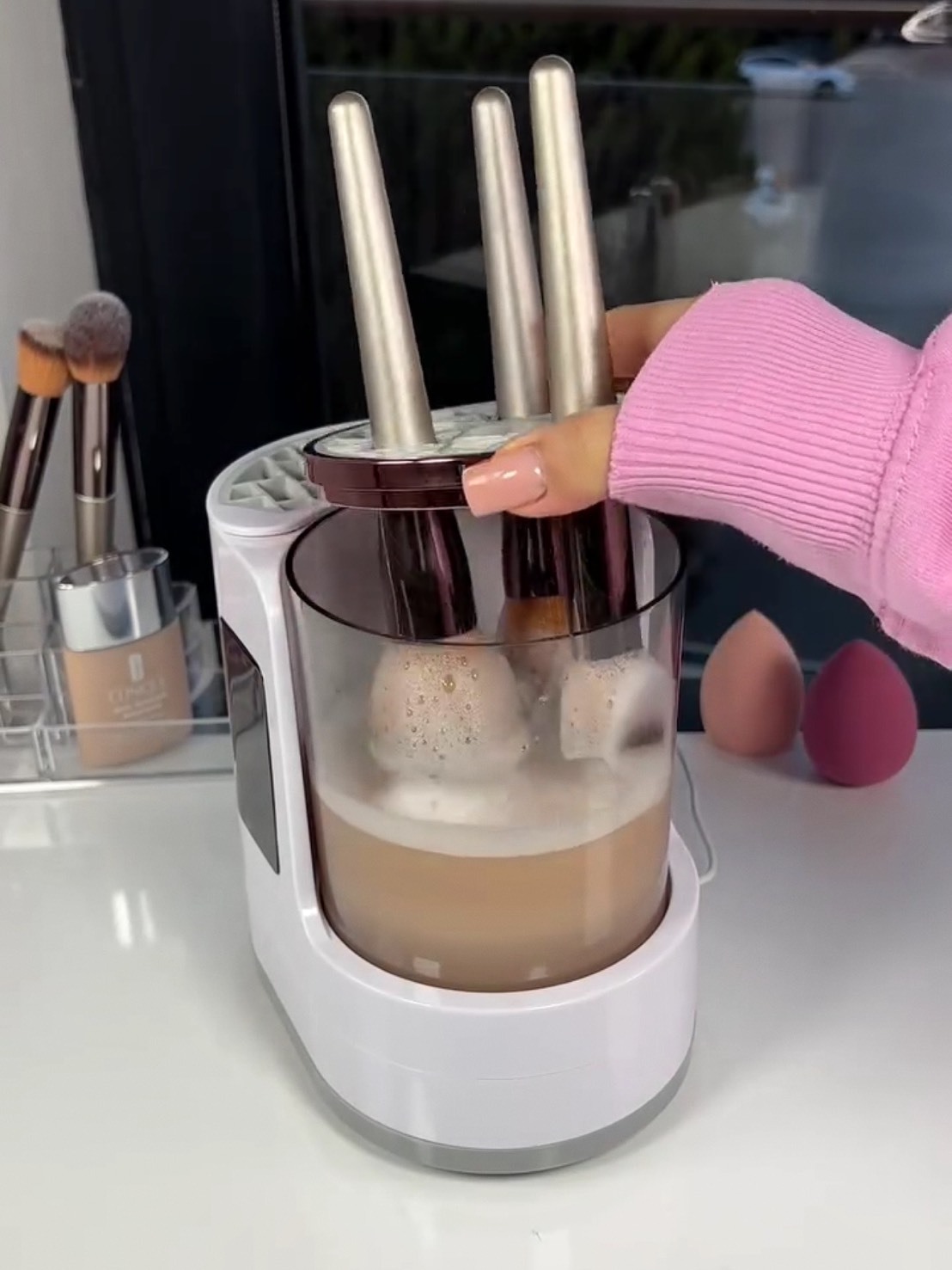 電動 清洗 化妝刷（結合烘乾機）