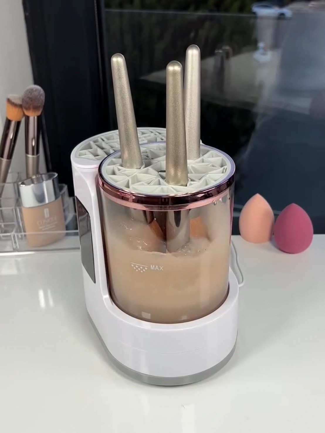 電動 清洗 化妝刷（結合烘乾機）