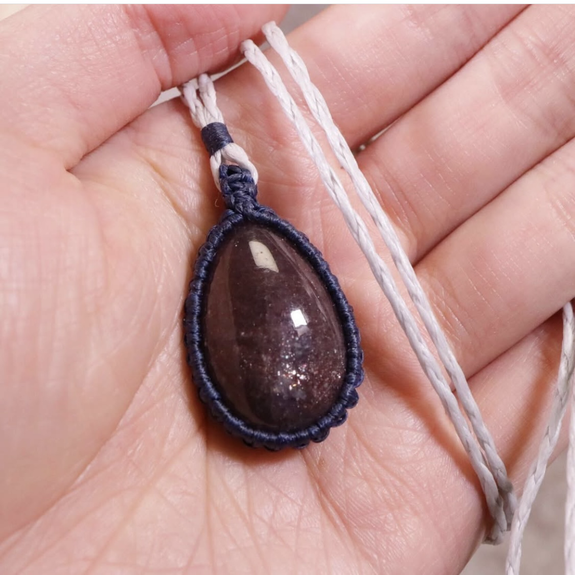 ✨血滴堇青 手織頸鏈