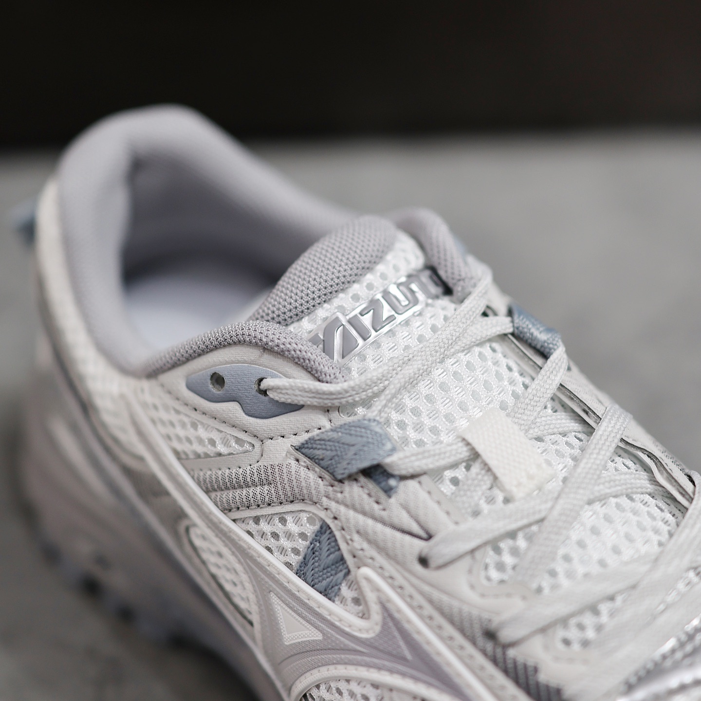 Mizuno FIYI TL v2 Grey White 冷灰白 跑鞋