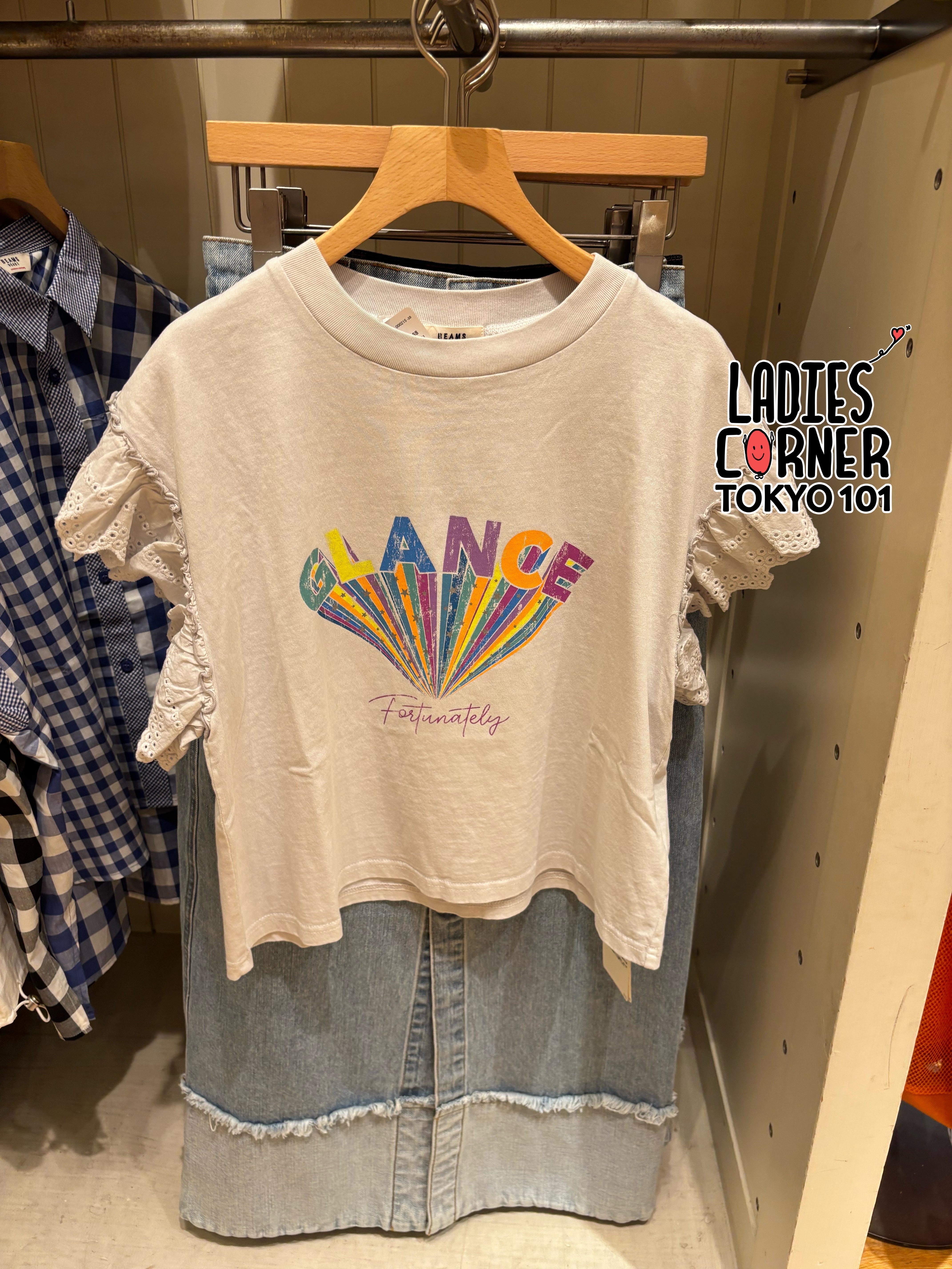 Beams Printed T-shirt with lace sleeves