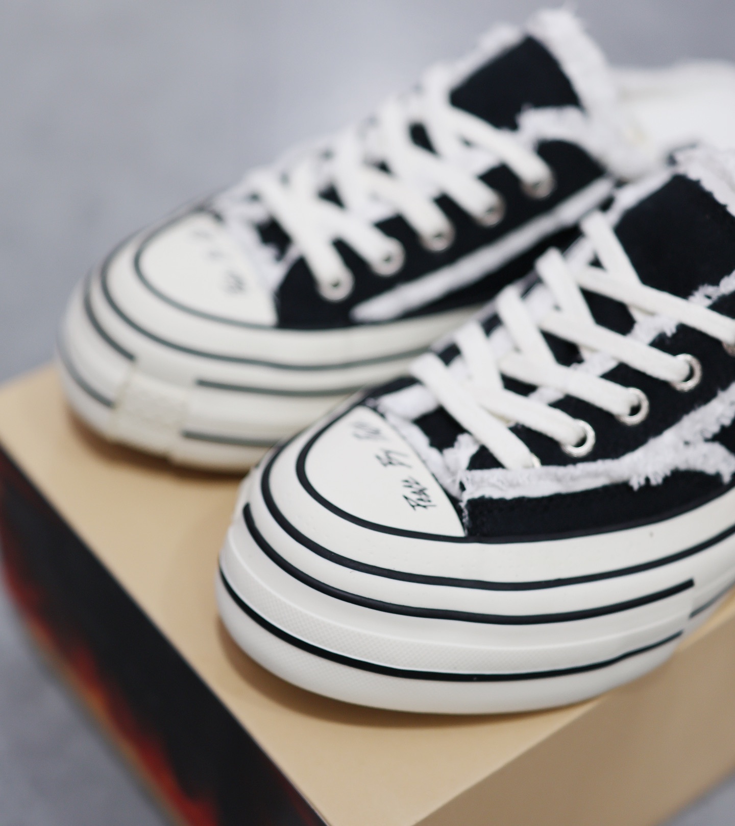 xVessel G.0.P. Slip On Black White 一腳蹬 黑白色