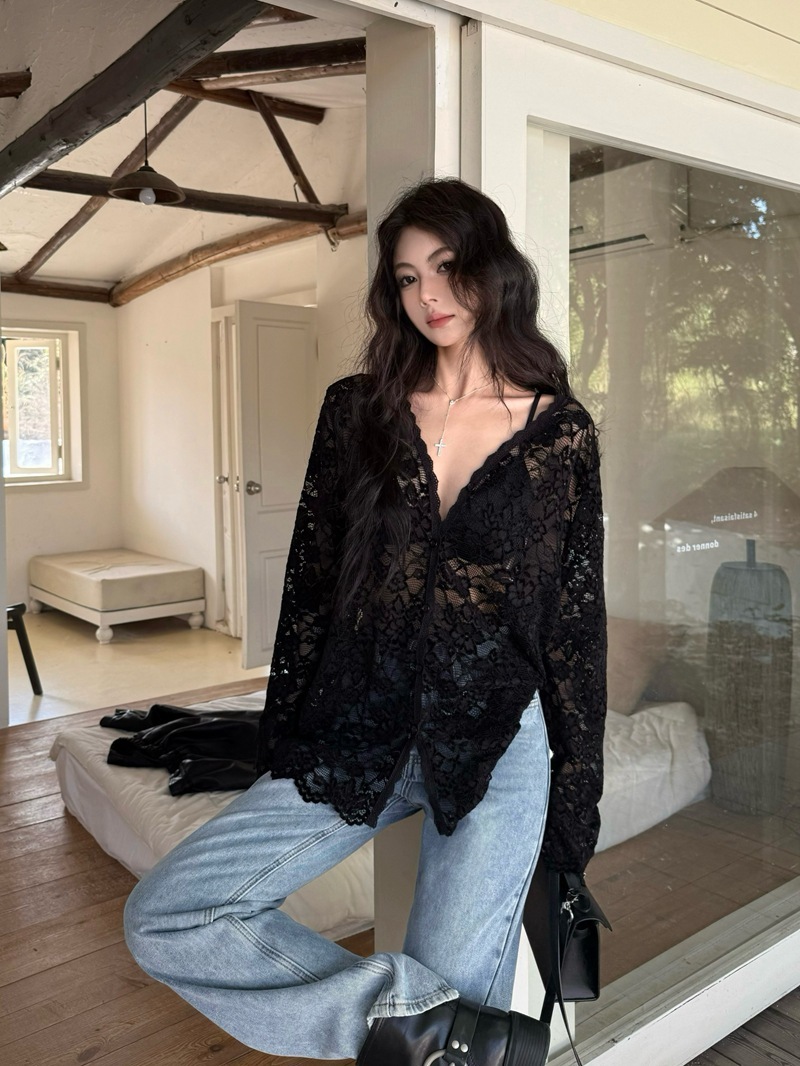 V領簍空 透視長袖上衣