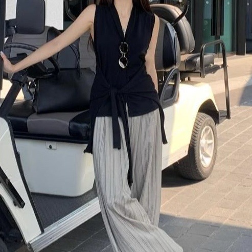 無袖V領上衣+條紋高腰長褲(2件組)