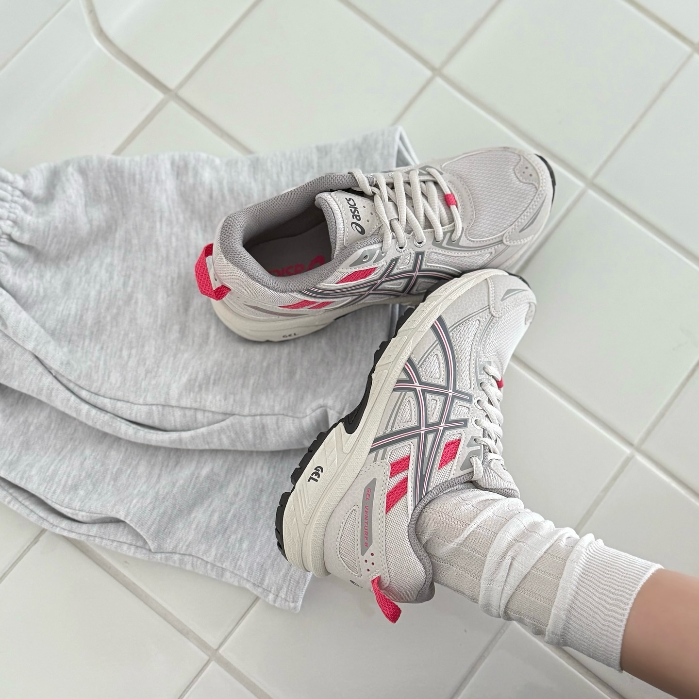 Asics Gel-Venture 6 甜蜜假期 桃紅 奶油灰白 復古鞋 1012B359-021