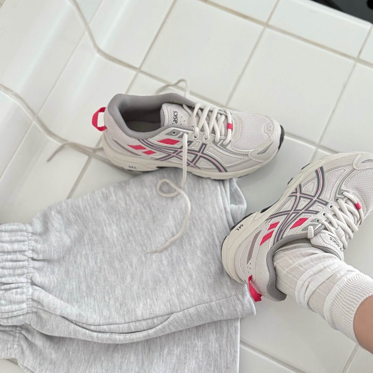 Asics Gel-Venture 6 甜蜜假期 桃紅 奶油灰白 復古鞋 1012B359-021