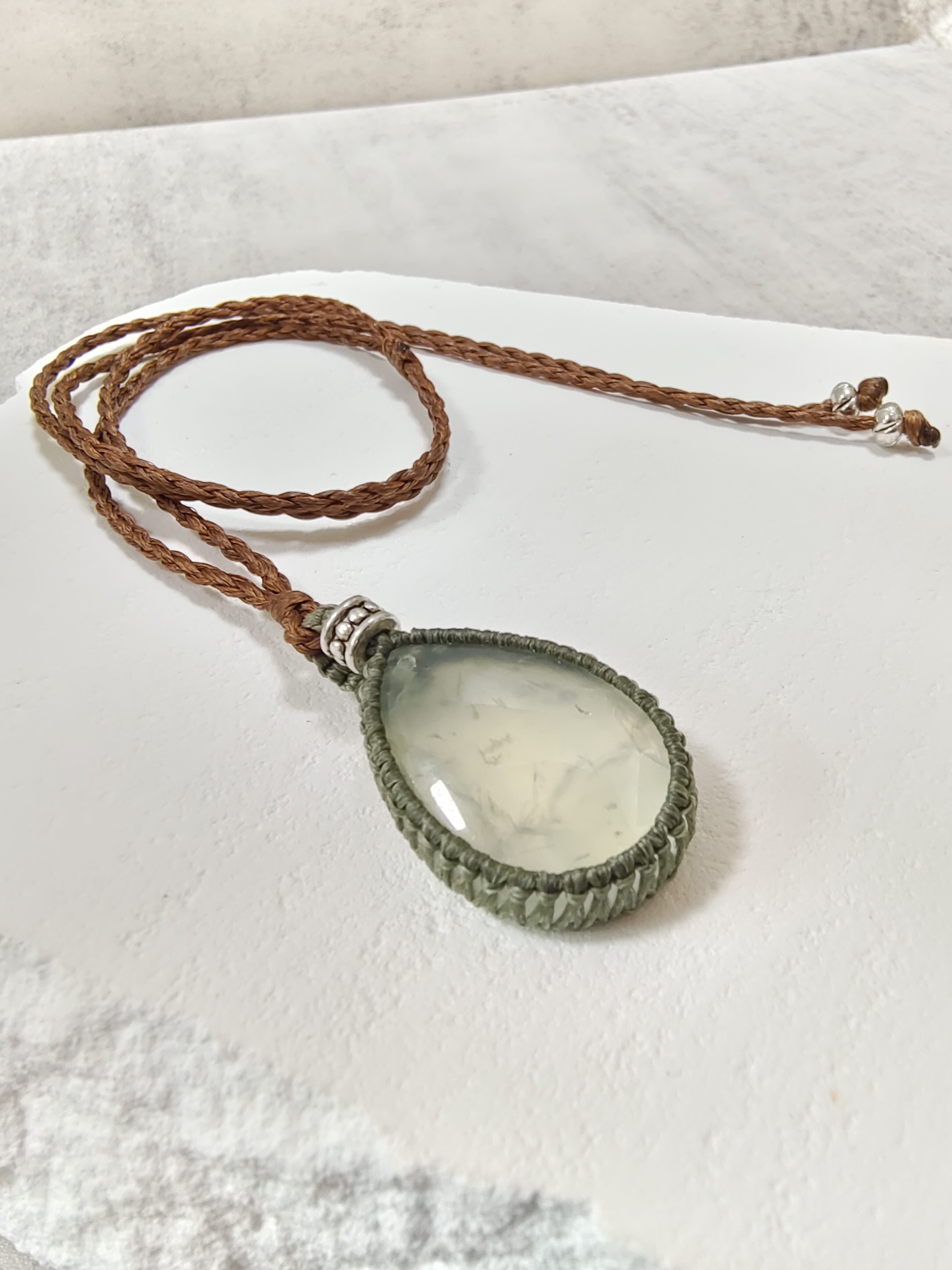 ✨  葡萄石 手織頸鏈