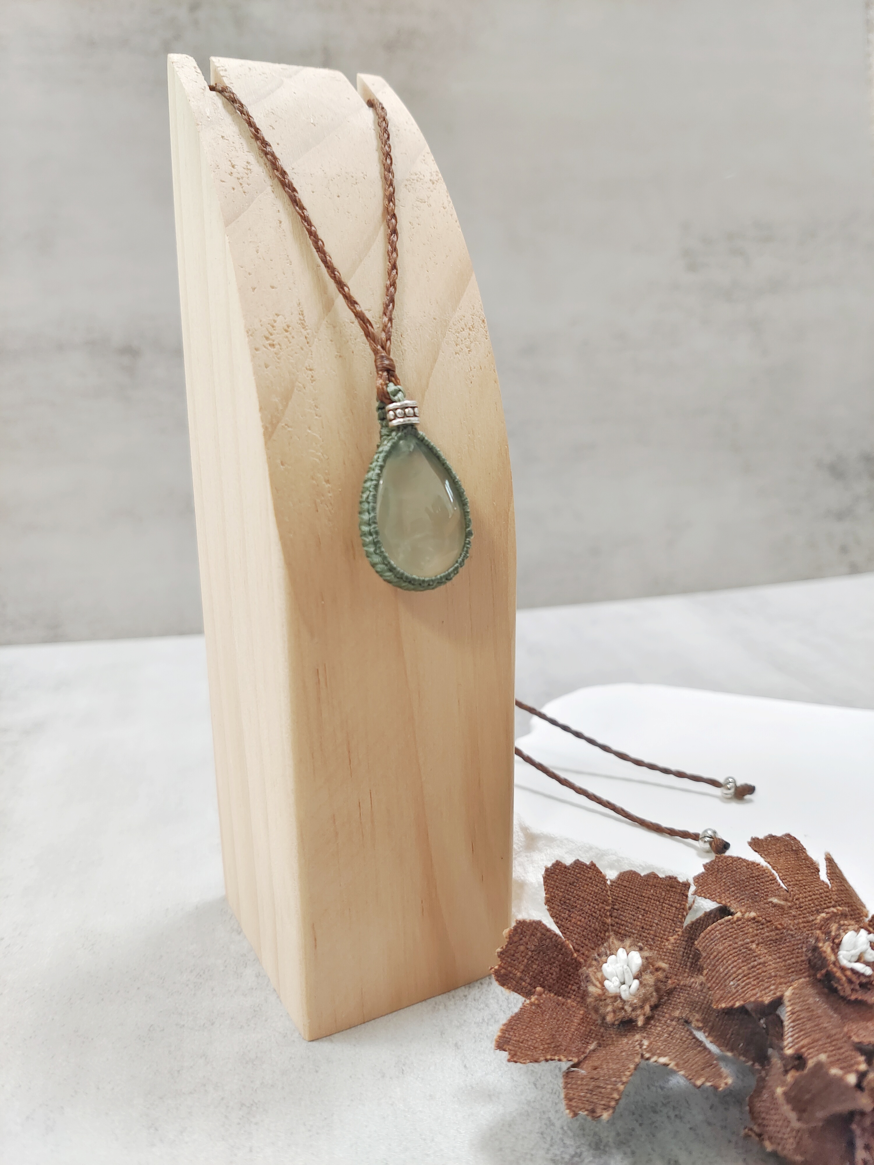 ✨  葡萄石 手織頸鏈