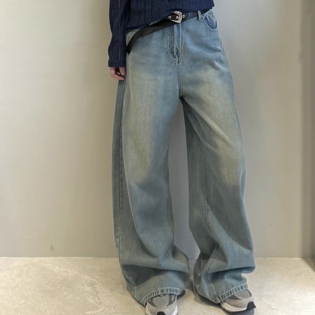 摺紋水洗牛仔寬寬褲