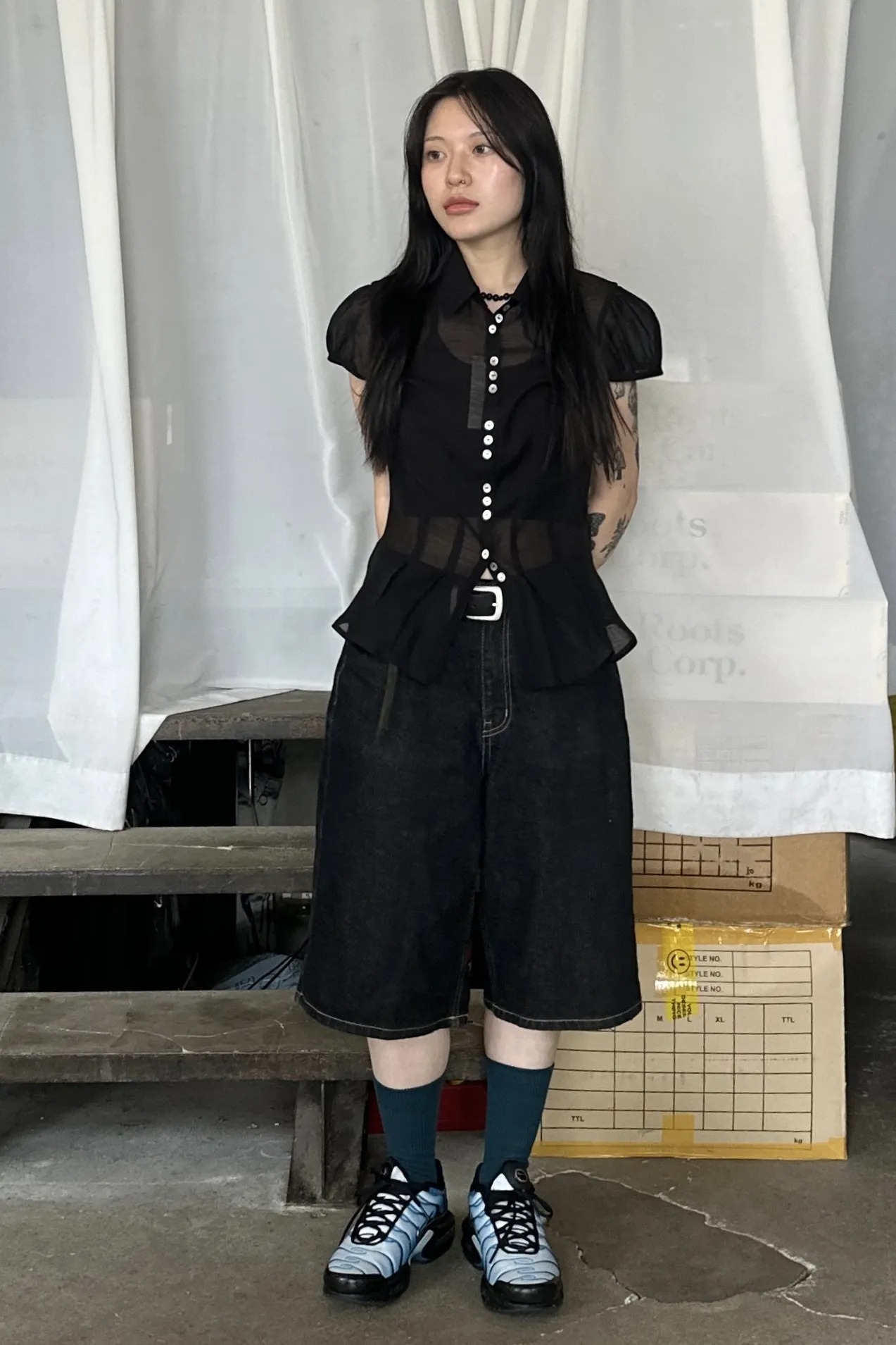 SCULPTOR) Sheer Pleated Hem Blouse Black
