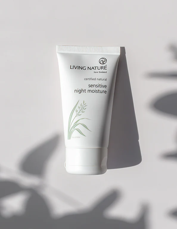 Living Nature Sensitive Night Moisture 抗敏椰子油營養晚霜 50ml