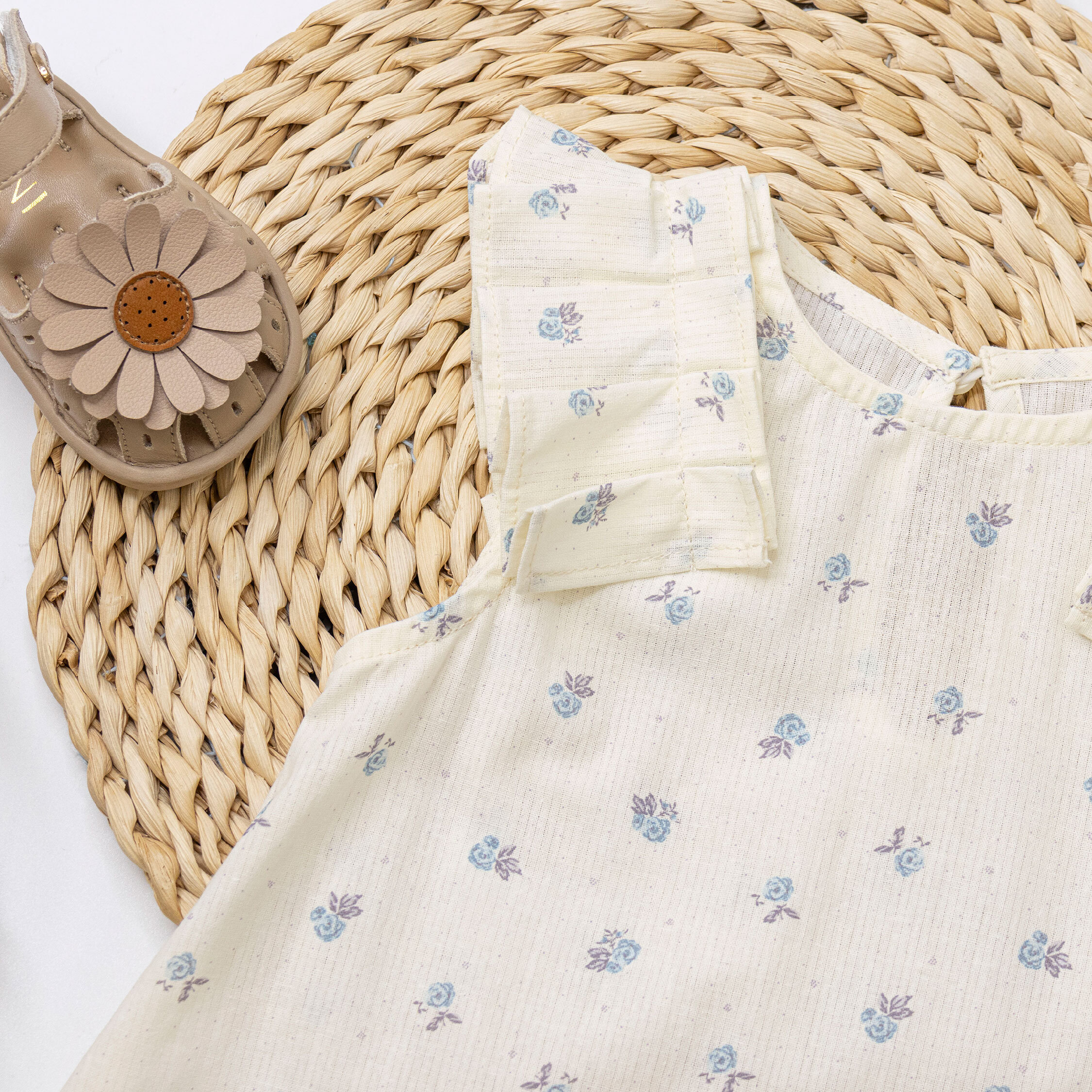 質感玫瑰花百褶袖設計背心/上衣 (H50686)