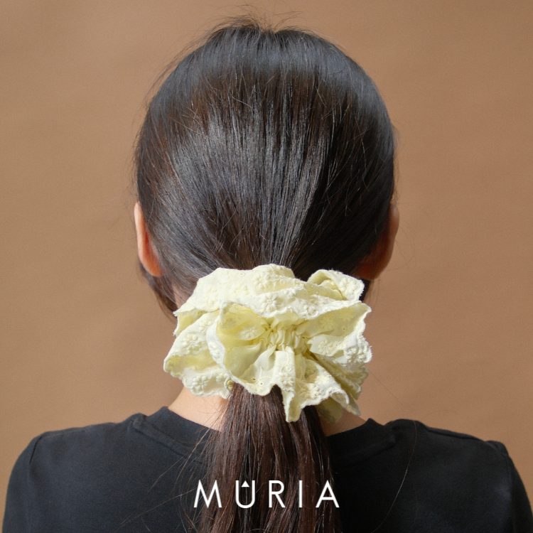 MÛRIA  刺繡小蠻腰大腸圈<奶油黃>