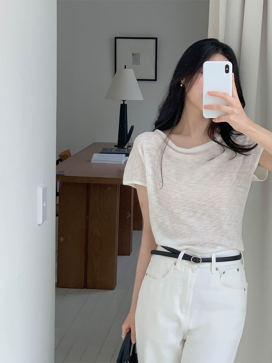 韓國Cherrykoko授權 恬靜絲柔垂墜透感壓紋針織上衣