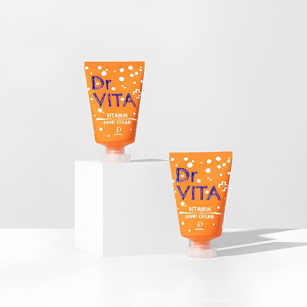 【現貨】Dr.Vita LL102899 維他命護手霜 30g (買一送一)