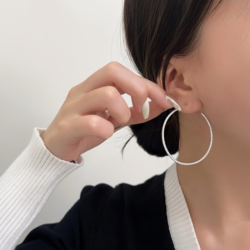 飾品 耳環 純銀耳還 女生耳環 圈圈耳環 抗過敏耳環 耳圈 小眾設計 穿搭配件 歐美風 百搭 氣質耳環 簡約 525