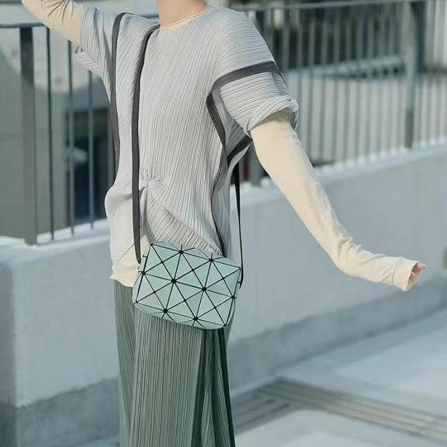 小方盒 枕頭包  菱格包 小方包 百搭包包 單肩包 斜挎包 包包女 女包 女生斜背包 側背包 日本包包 輕巧320