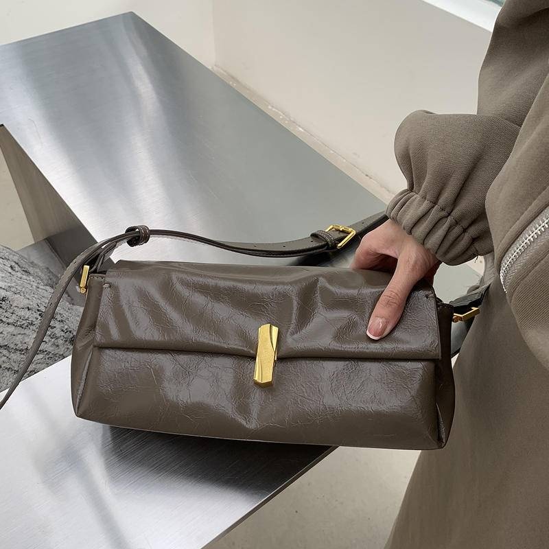 pu軟皮 質感單肩包 復古洋氣 鎖扣腋下包 大容量 休閒斜挎包 法棍包341