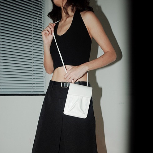 中性包包 小方包女 小包包 斜背包 女小方包  斜背包 側背包 日本包包 韓版小方包男 側背小包 斜背小包 019