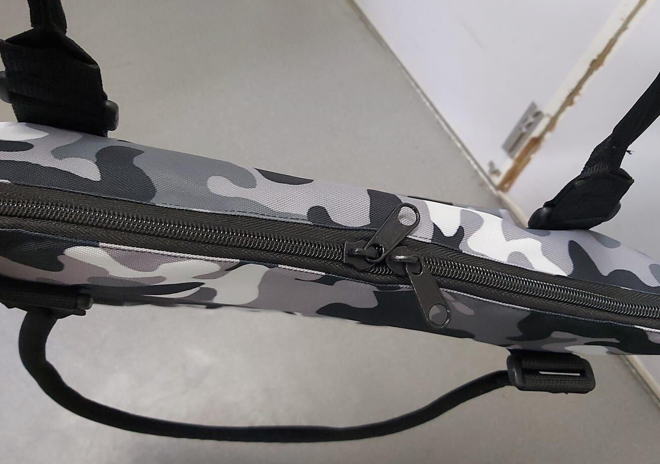 TH 泰國大容量旅行袋(有拉鍊/有暗格)2 Colour （清貨價貨品，不設退換）AT7 32