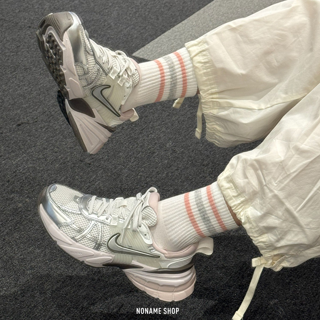 NIKE V2K RUN Platinum Tint Summit Cave Stone S 銀粉色 復古 增高 老爹鞋 (女款)