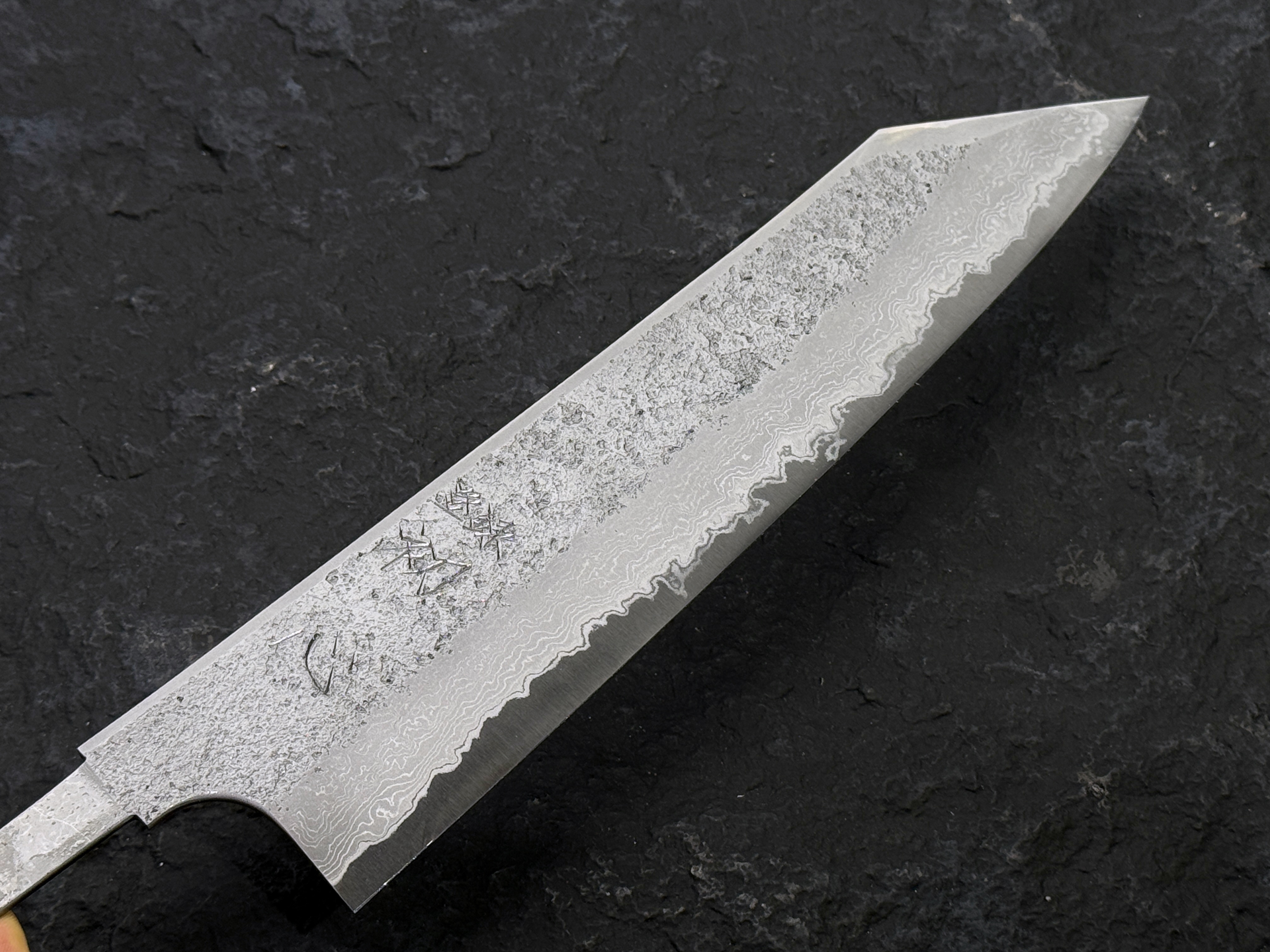 初心 流水 青二鋼 梨地 墨流 切付牛刀