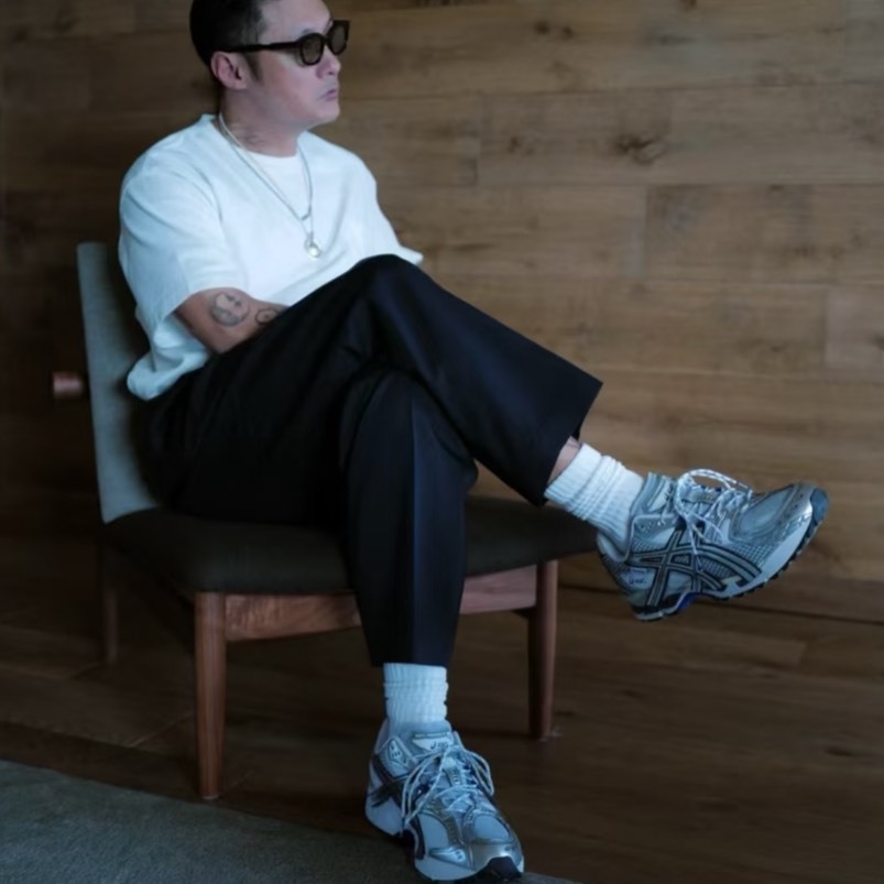 余文樂同款 invincible x asics Gel-Nimbus 10.1 聯名款 銀灰藍 銀灰綠 解構 拼接 復古休閒鞋 1203A814-020-021