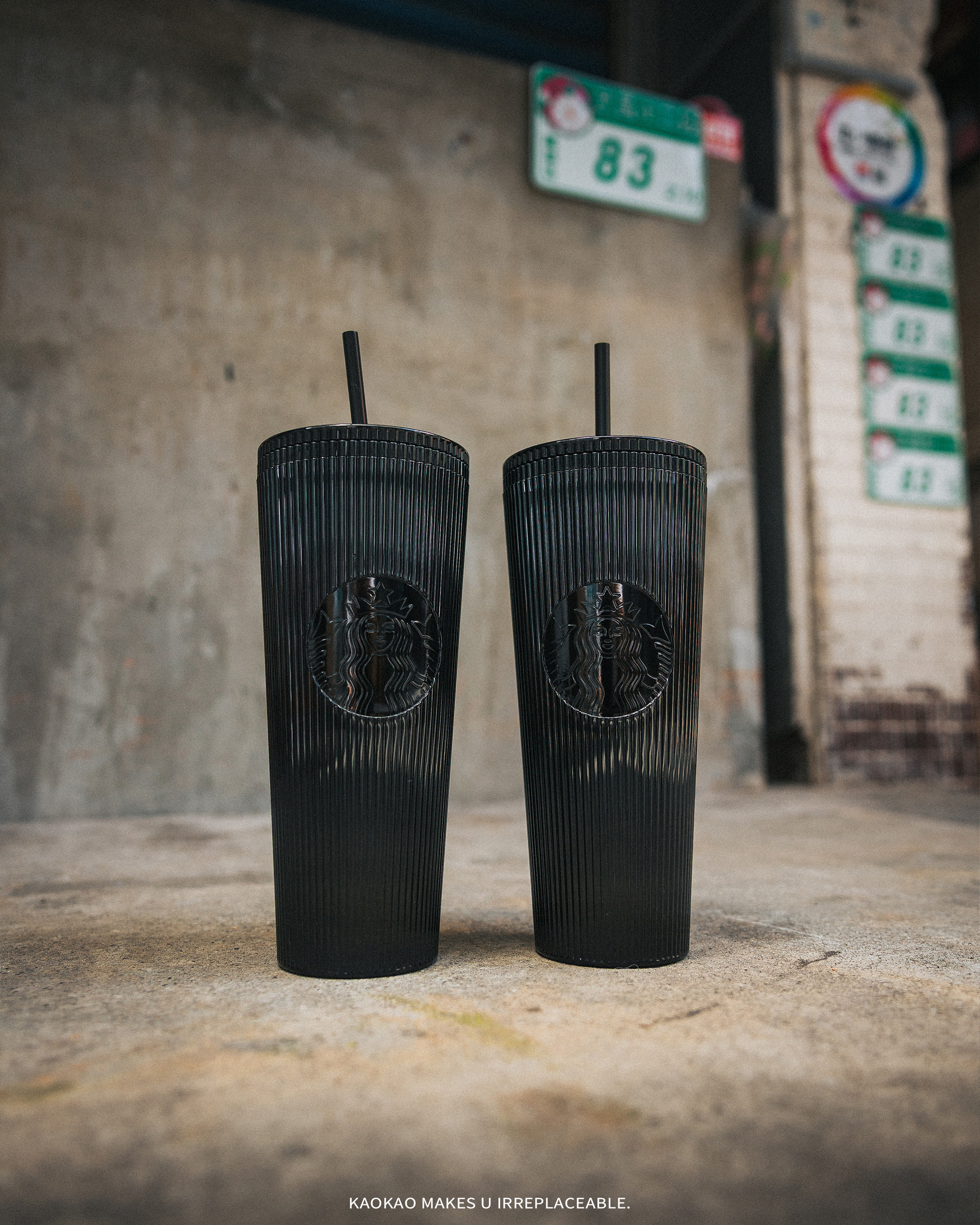 代購-Starbucks 星巴克 酷黑 豎條紋吸管杯 全黑 高顏值 冷水杯 環保杯