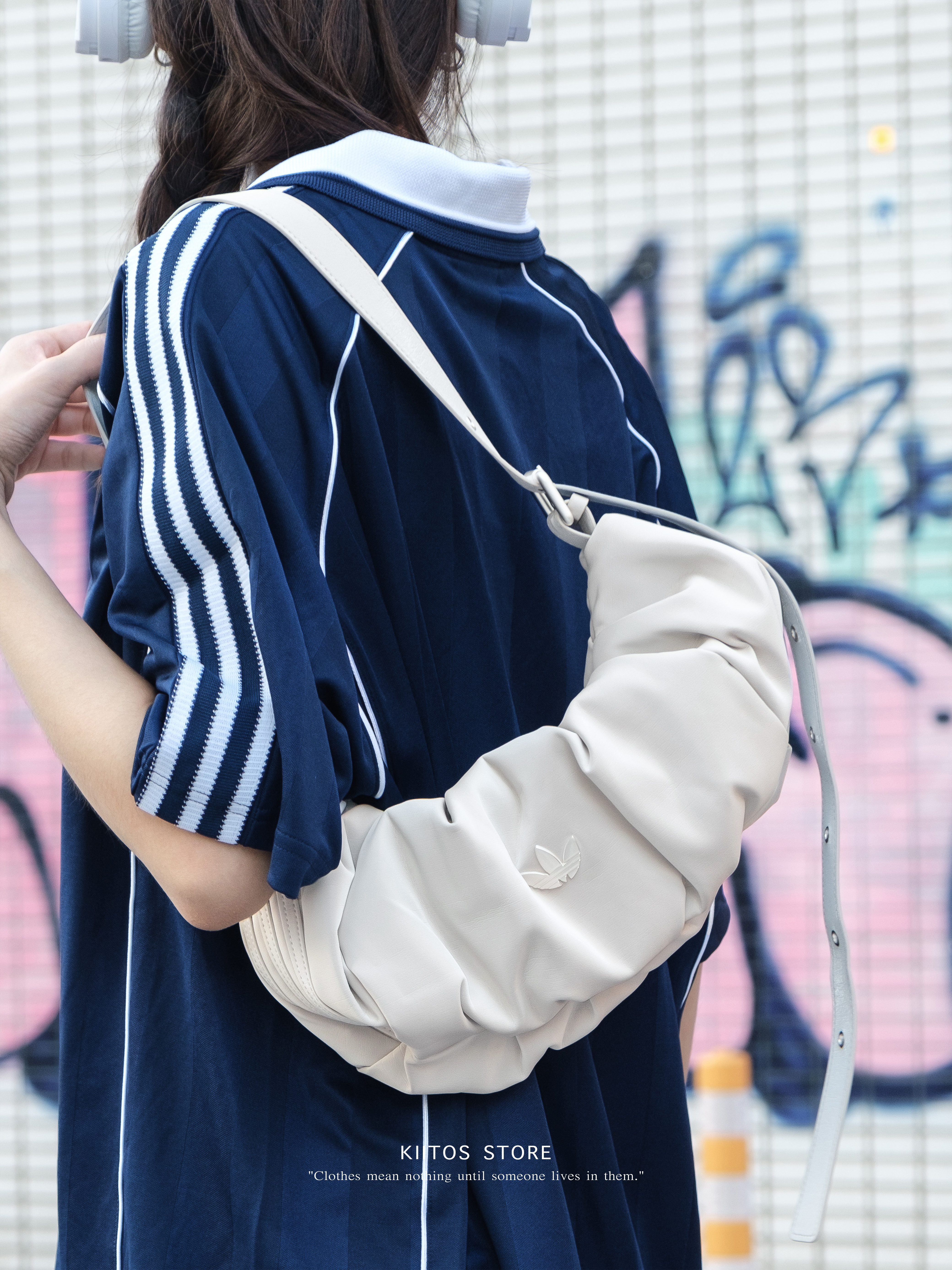 Adidas Originals 新款 雲朵包 黑-KC1419 白-KC1420