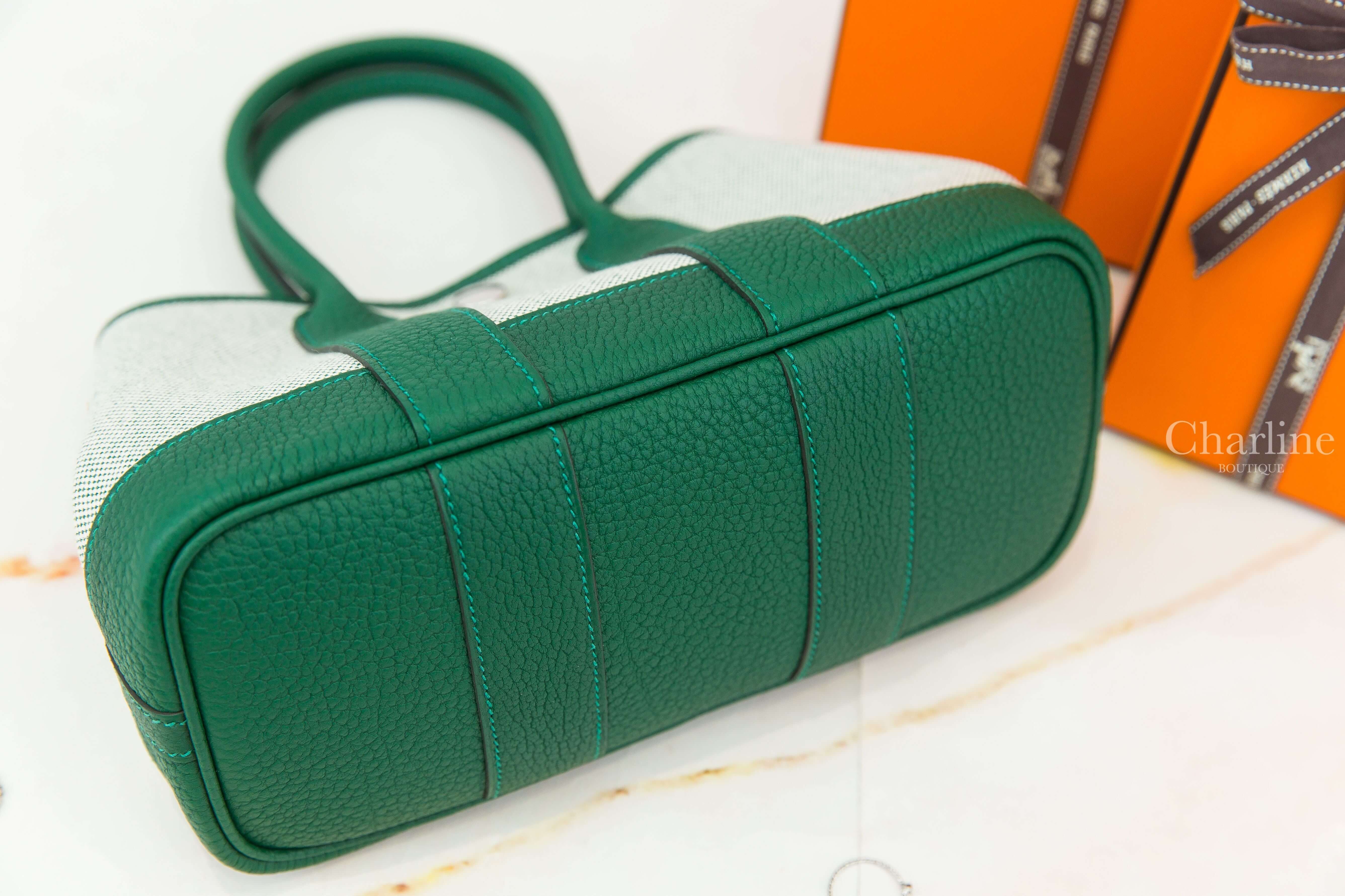 Hermès Neo Garden Party 23cm Viking Canvas / Negonda Calfskin 淡褐色帆布拼寶石綠迷你皮革手提包-Charline Boutique 精品代購