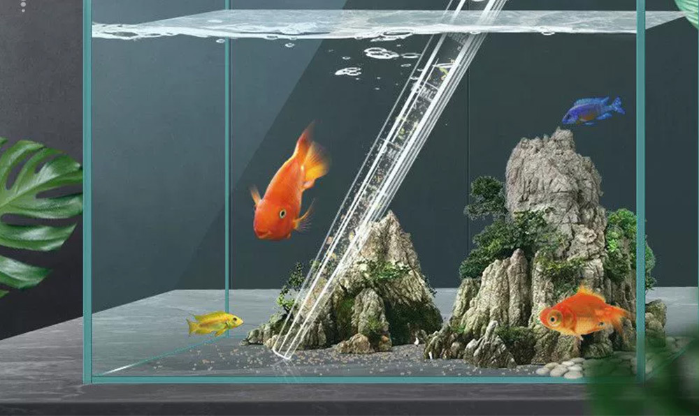 多功能吸便器擁有出色吸力，只需幾秒速效清除底部髒污