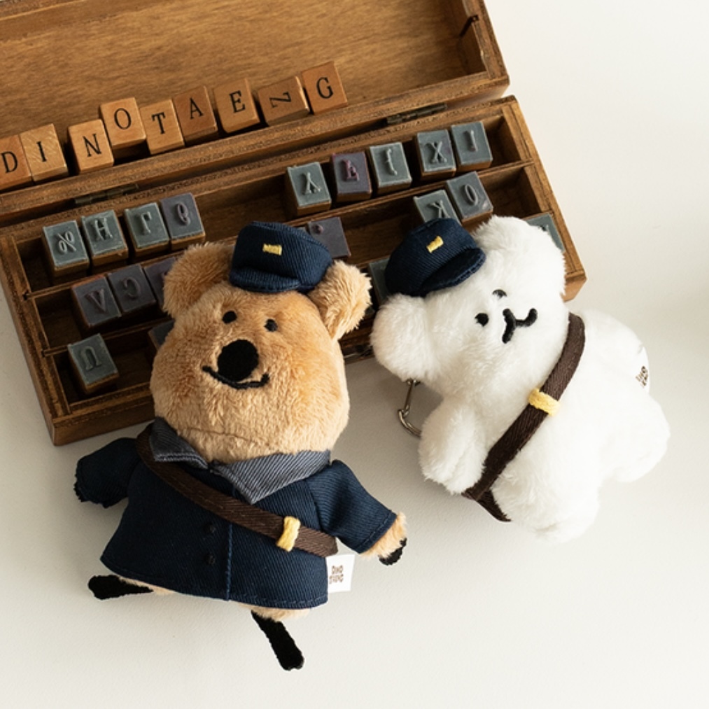 DINOTAENG QUOKKA&BOBO 郵遞員 毛絨吊飾 袋鼠家族