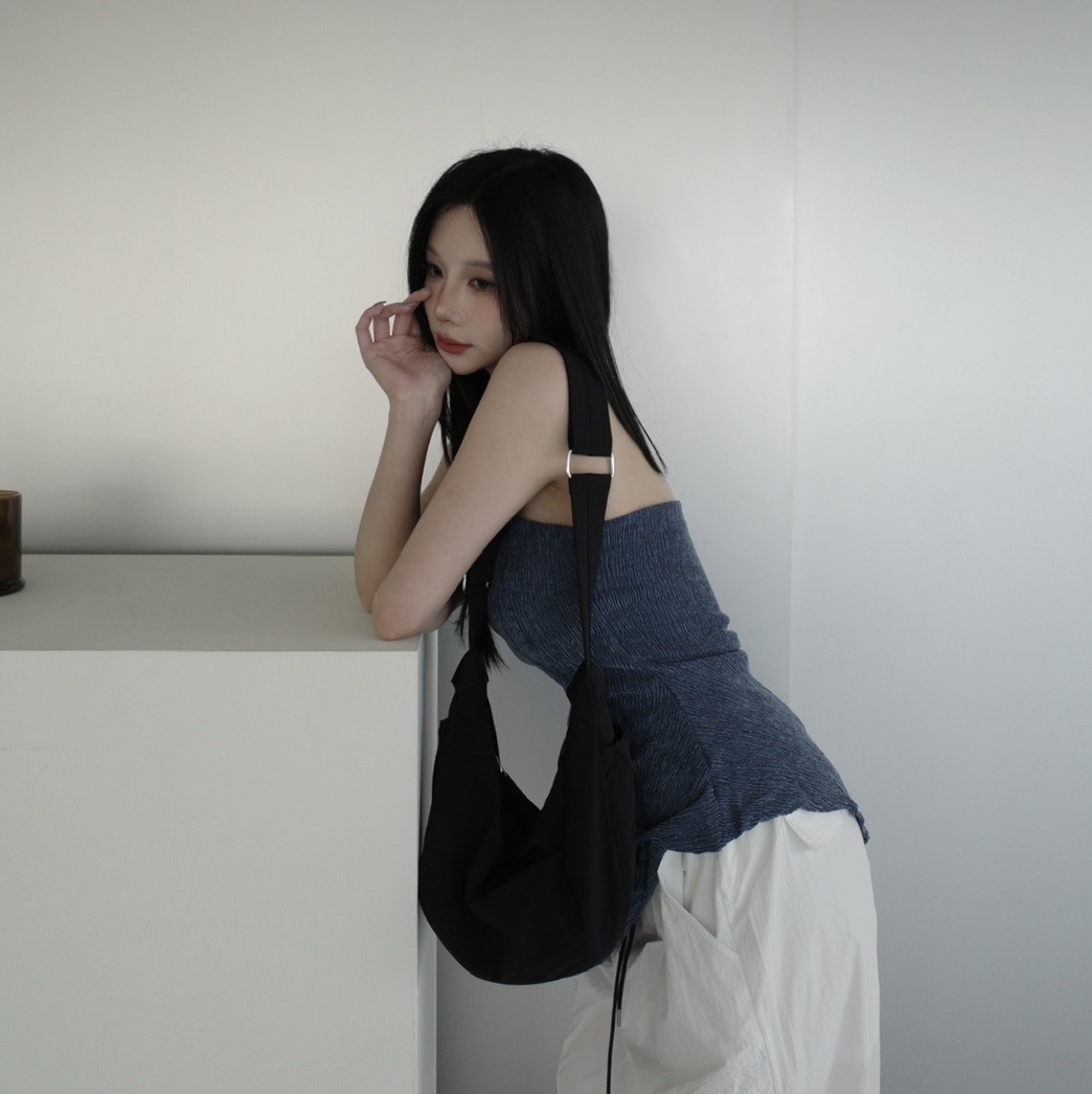 <女裝現貨💗> D125 中性休閒布面斜背包 三色