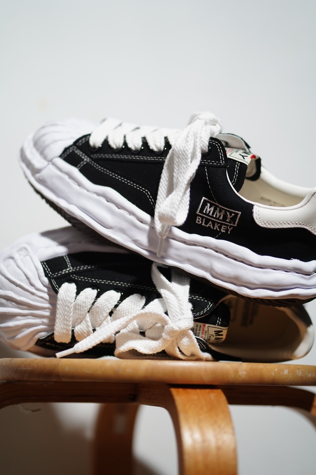 現貨|MMY MAISON MIHARA YASUHIRO BLAKEY OG Black/White