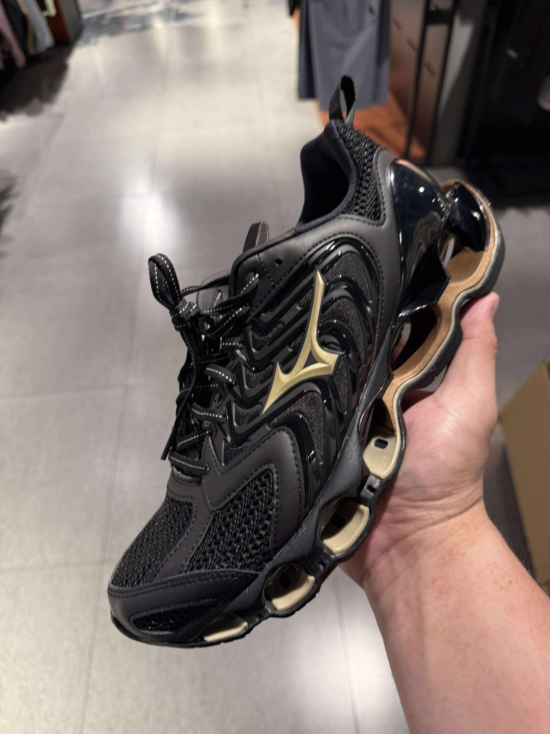 Mizuno WAVE PROPHECY 13S 緩震 舒適 支撐 休閒慢跑鞋 黑金j1gc258381/白藍 j1gc258384