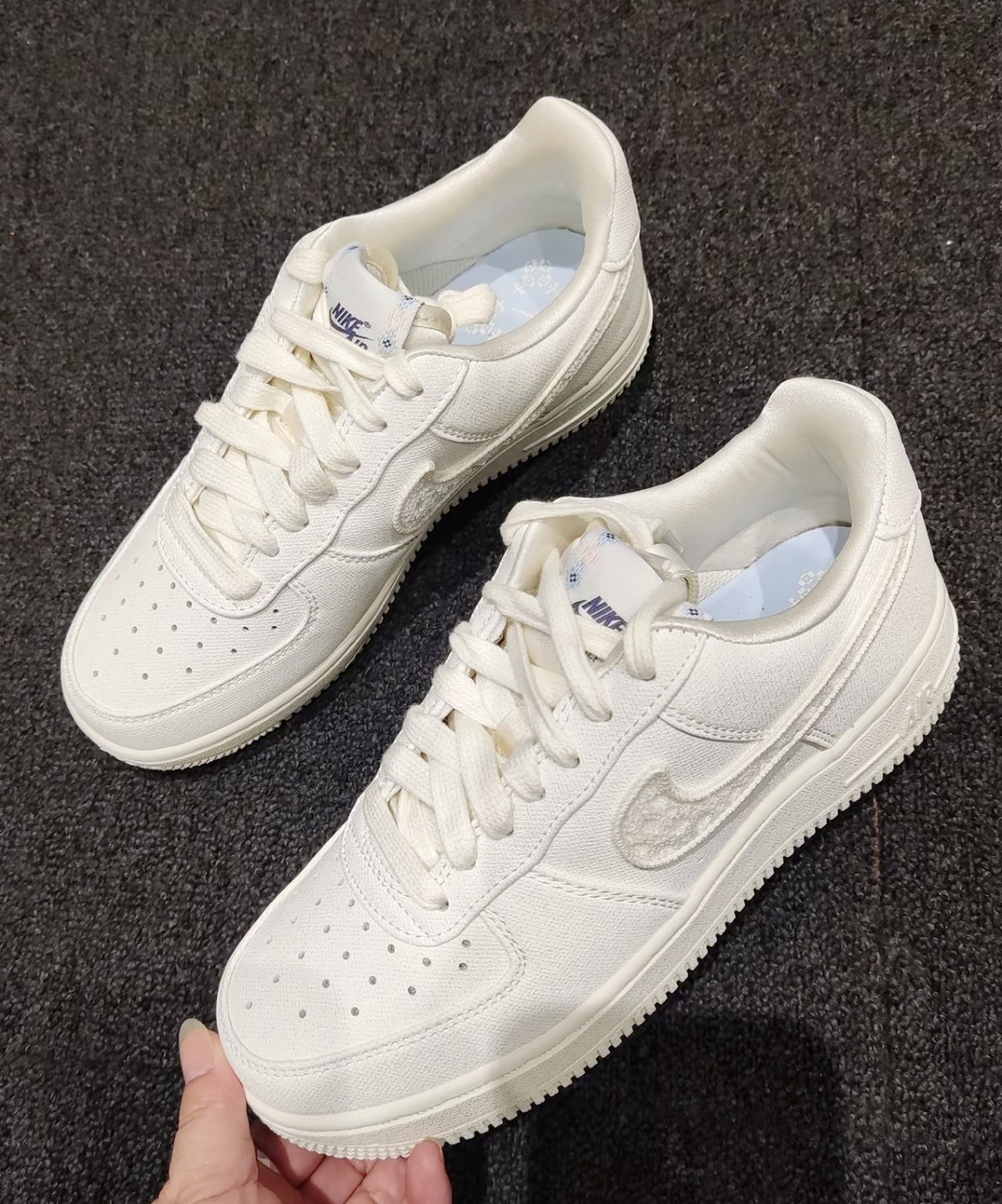 NIKE AIR FORCE 1 LOW SAIL 奶油蕾絲