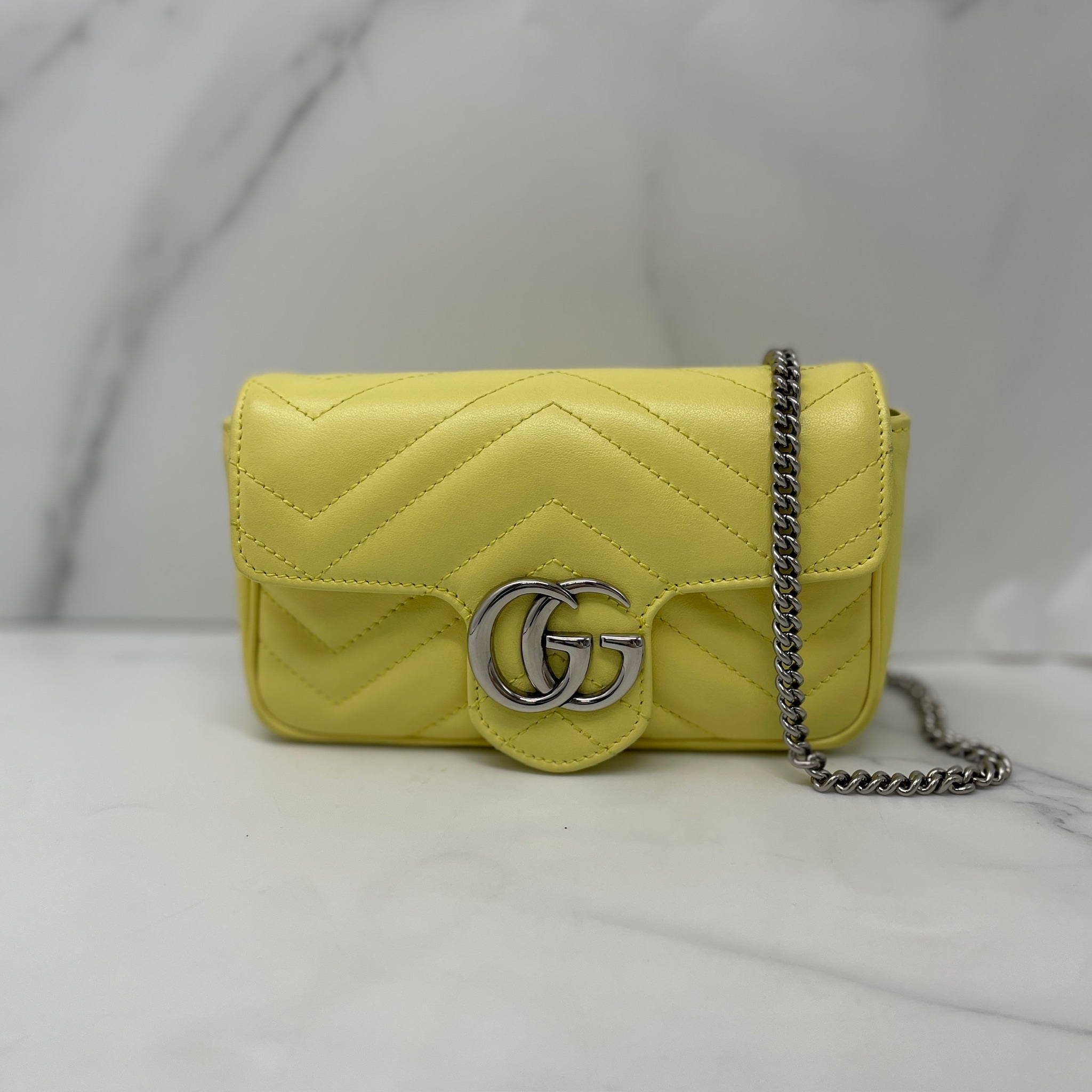 Gucci Super Mini Marmont Bag