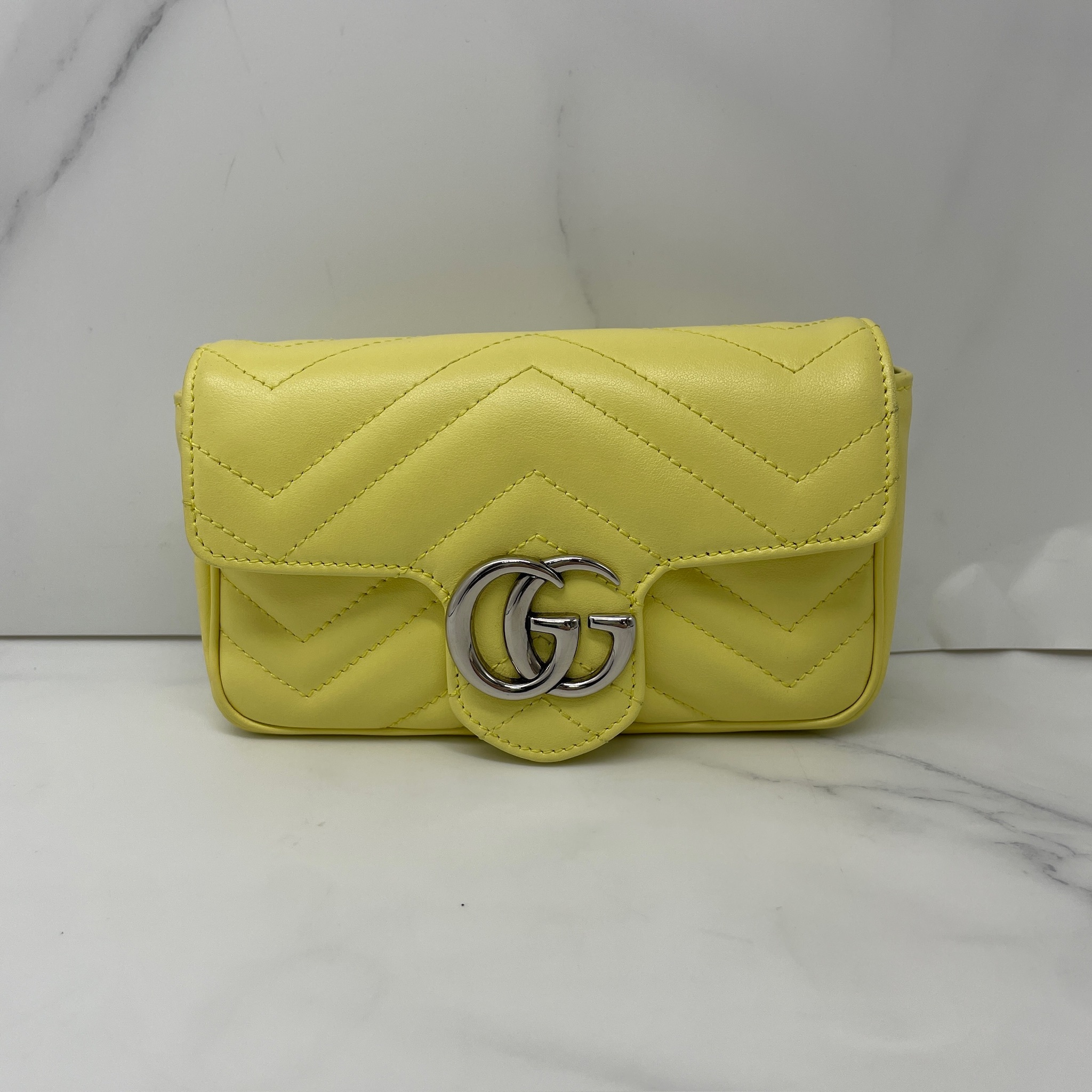 Gucci Super Mini Marmont Bag