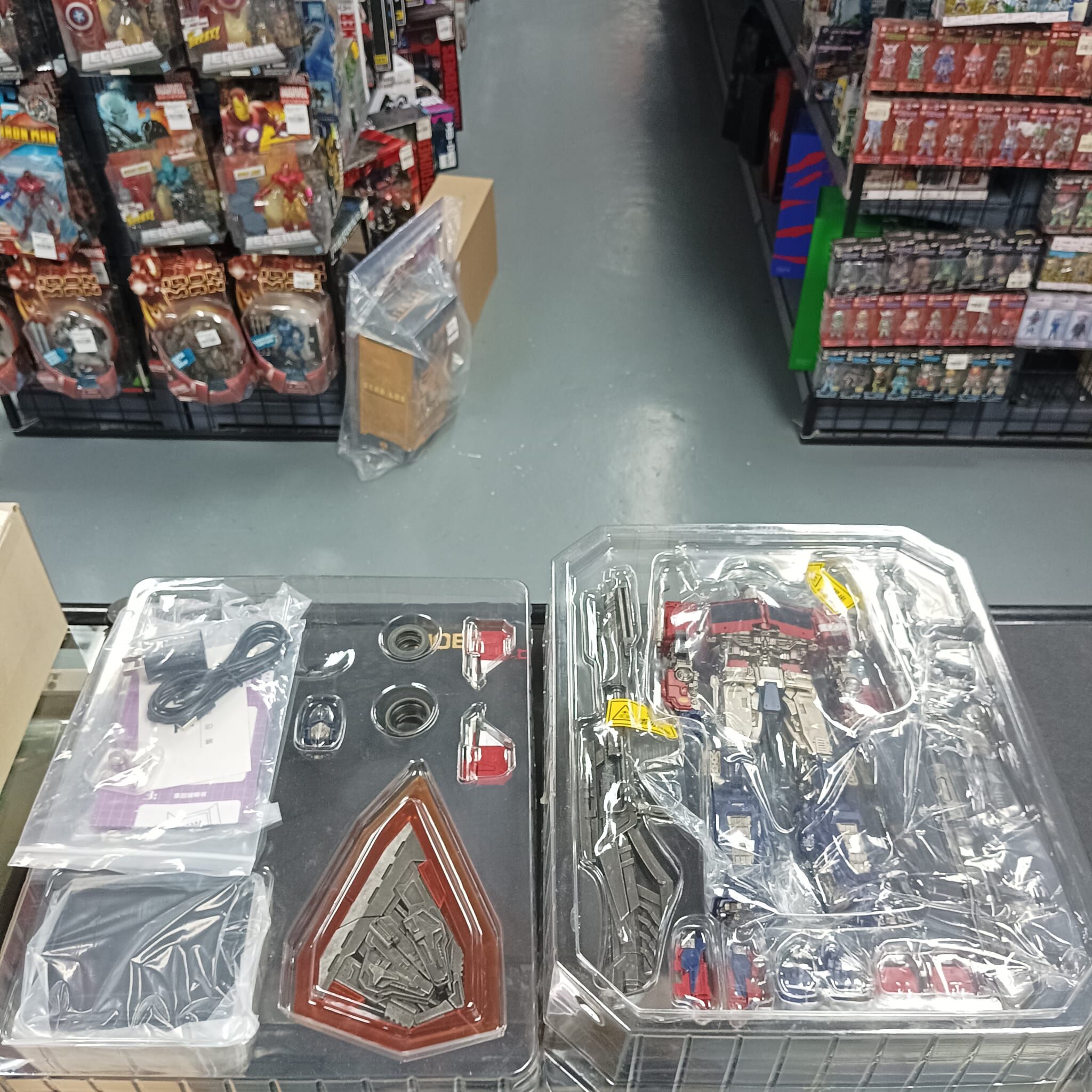 寄賣-Toyworld 三方Toyworld TW- F09 變形金剛柯柏文