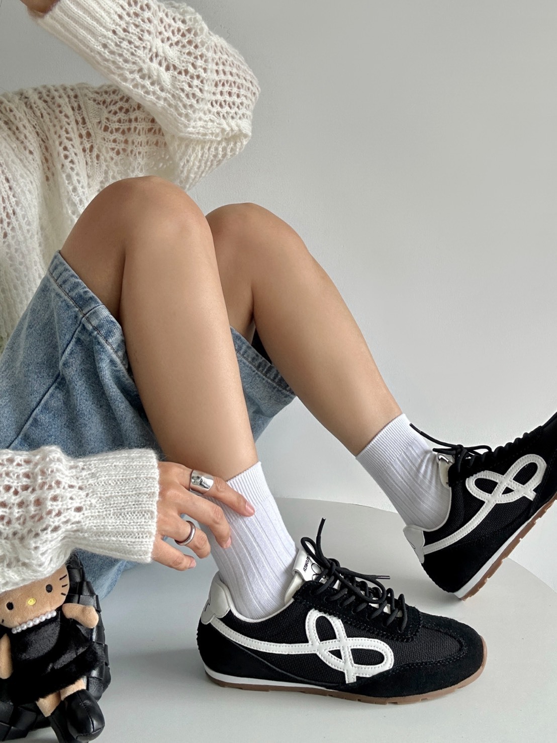 WE FLOWER 法棍小花鞋 黑白 焦糖底